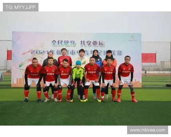 武汉羽毛球队与北京羽毛球队赛后复盘团队协作的精彩瞬间与经验分享 武汉羽毛球队与北京羽毛球队赛后复盘团队协作的精彩瞬间与经验分享