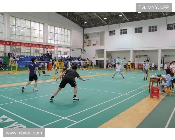 武汉羽毛球队在联合会杯中的技术表现全面解析与点评 武汉羽毛球队在联合会杯中的技术表现全面解析与点评