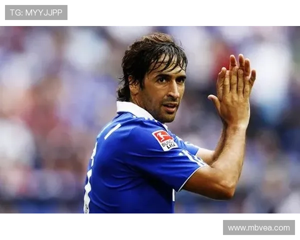 梦中奇遇与足球明星同场竞技的精彩瞬间 梦中奇遇与足球明星同场竞技的精彩瞬间