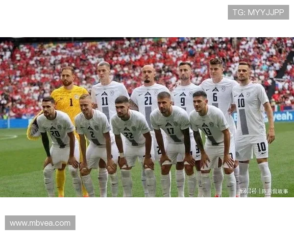 西班牙足球明星感染新冠病毒引发球迷关注与担忧