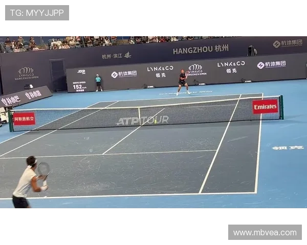 杭州网球队技术解析:从基础训练到比赛策略的全面探讨 杭州网球队技术解析:从基础训练到比赛策略的全面探讨