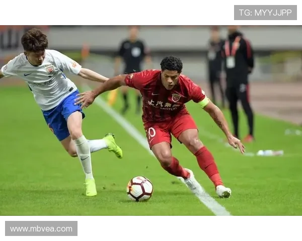 武汉网球队以68分领跑大师赛积分榜展现强劲实力和团队合作精神